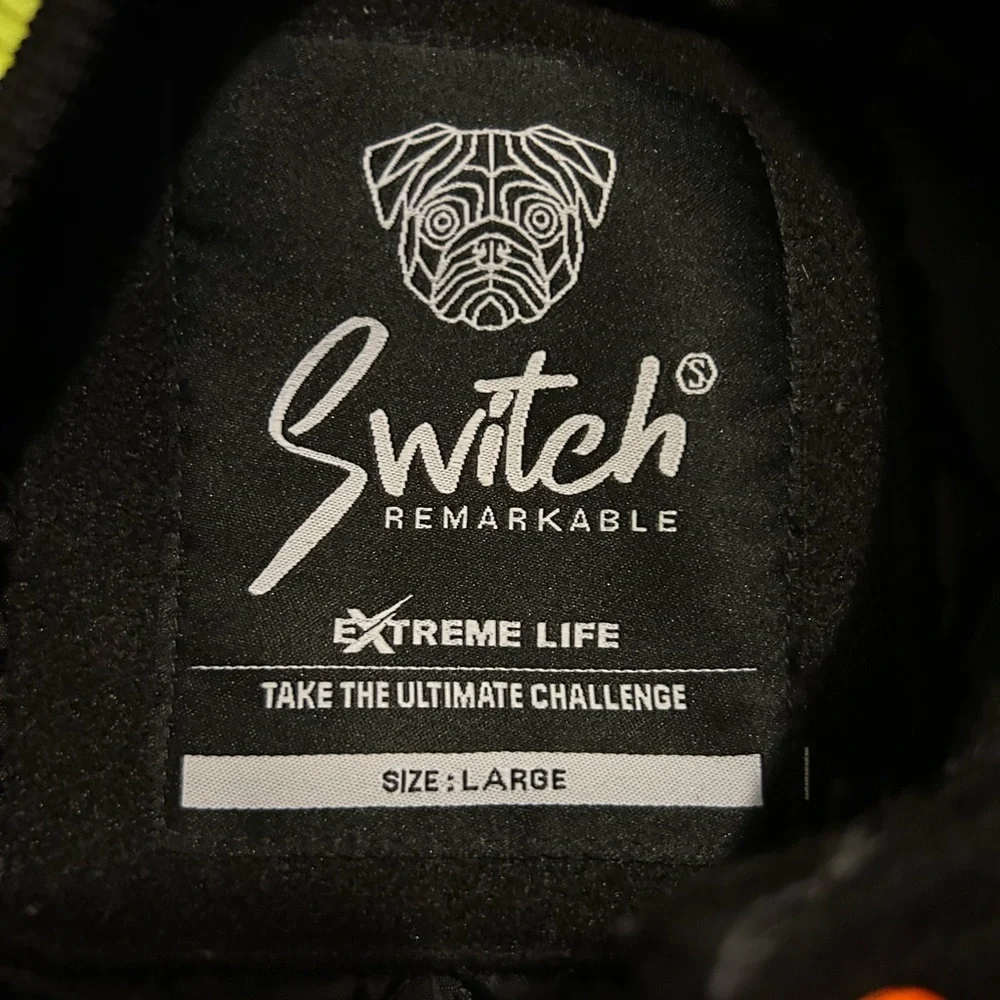 Switch remarkable jacket - Picture 2 of 3